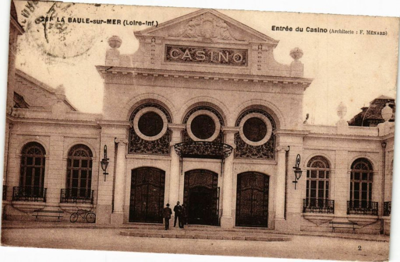 Carte postale ancienne La Baule-sur-Mer - Entrée du Casino