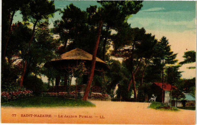 Carte postale ancienne Saint-Nazaire - Le Jardin Public à Saint-Nazaire