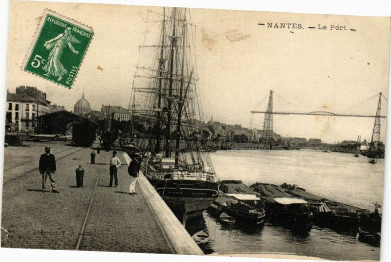 Carte postale ancienne Nantes - Le Port à Nantes