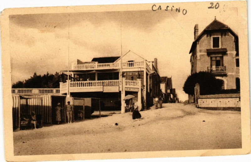 Carte postale ancienne La BERNERIEn - Le Casino
