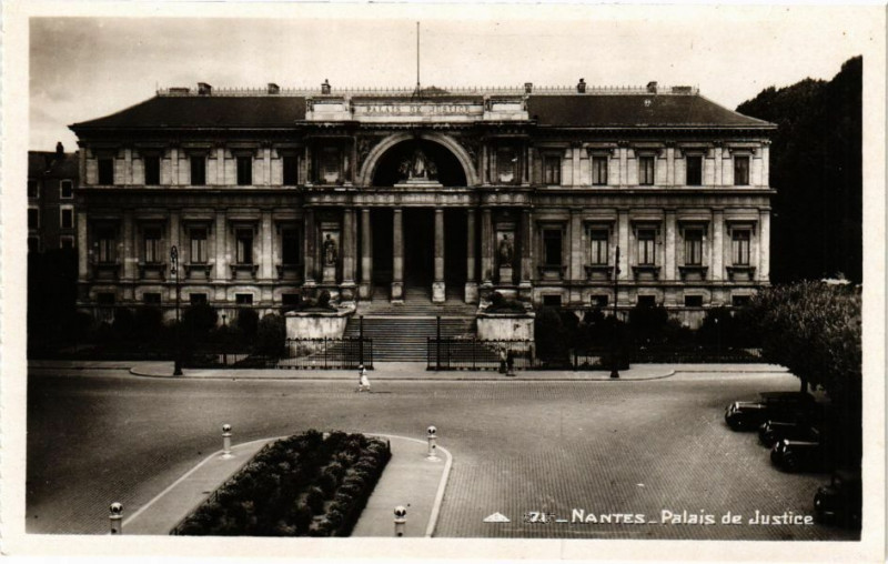 Carte postale ancienne Nantes - Palais de Justice à Nantes