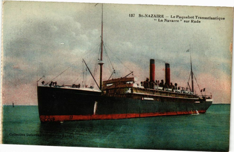 Carte postale ancienne Saint-Nazaire-Le Paquebot Transatlantique La Navarre sur Rade à Saint-Nazaire