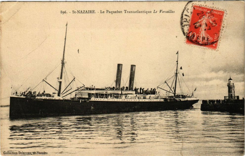 Carte postale ancienne Saint-Nazaire Le Paquebot Transatlantique Le Versailles à Saint-Nazaire