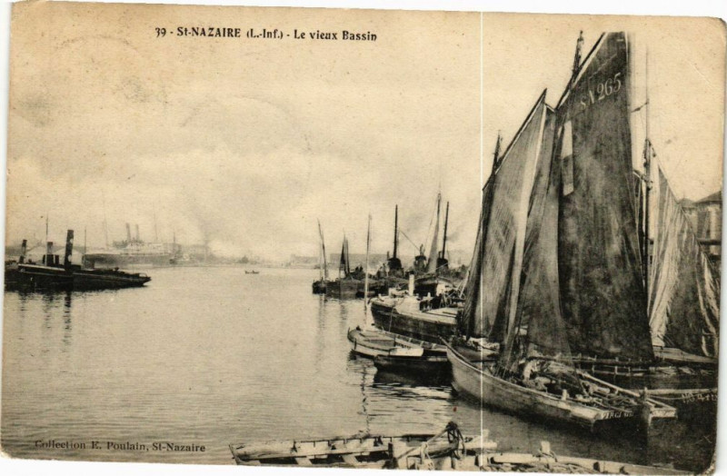 Carte postale ancienne Saint-Nazaire - Le Vieux Bassin à Saint-Nazaire