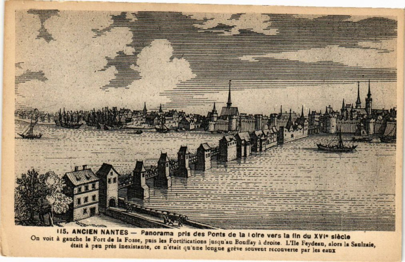 Carte postale ancienne Nantes - Panorama pris des Ponts de la Loire à Nantes