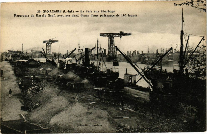 Carte postale ancienne Saint-Nazaire - La Cale aux Charbons Panorama du Bassin Neuf à Saint-Nazaire