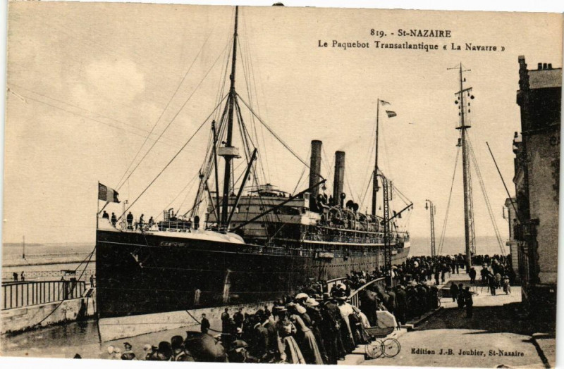 Carte postale ancienne Saint-Nazaire - Le Paquebot Transatlantique La Navarre à Saint-Nazaire