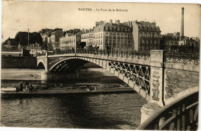 Carte postale ancienne Nantes-Le Pont de la Rotonde à Nantes