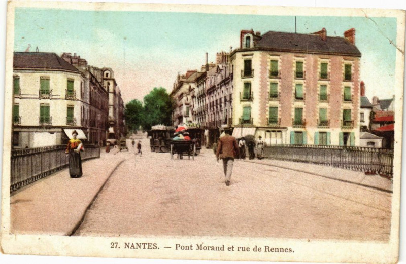 Carte postale ancienne Nantes - Pont Morand et rue de Rennes à Nantes
