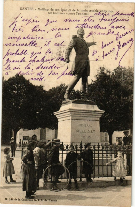 Carte postale ancienne Nantes - Meliner de son epée et de la main semble entrainer ses à Nantes