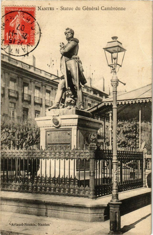 Carte postale ancienne Nantes - Statue du General Cambronne à Nantes
