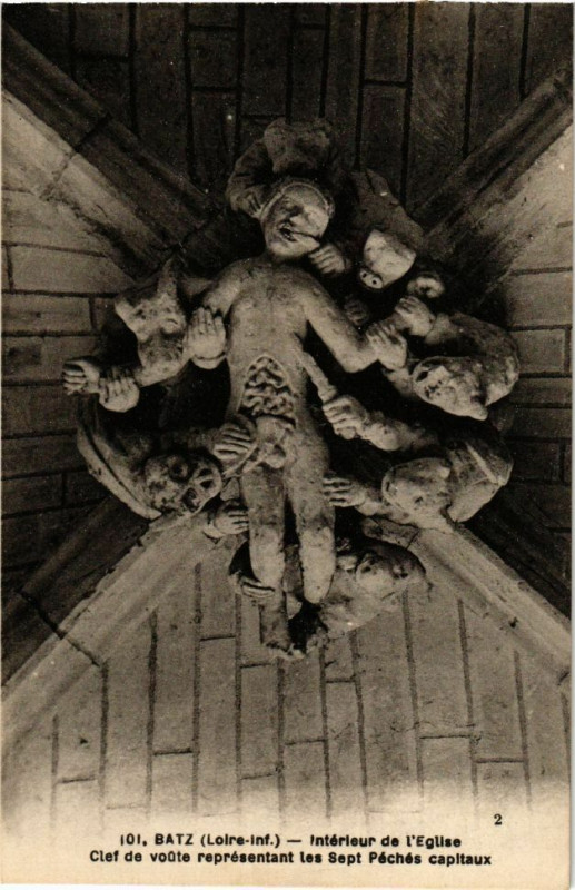 Carte postale ancienne Batz - Interieur de l'Eglise Clet de voute representant