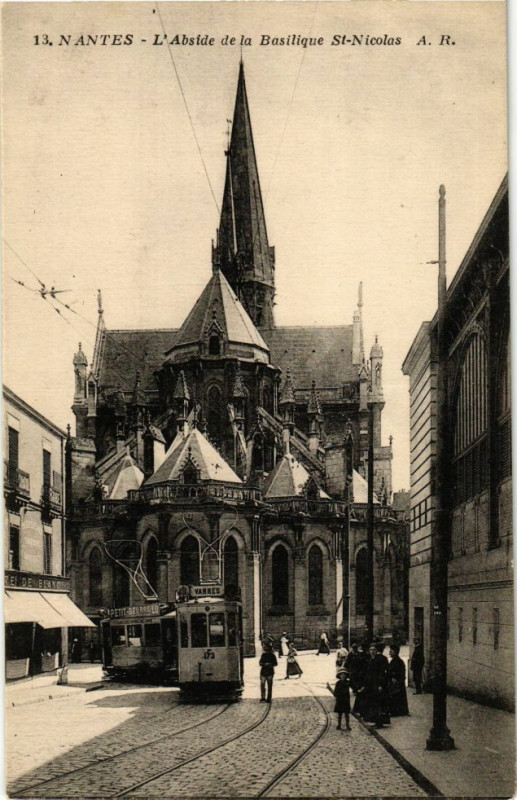 Carte postale ancienne Nantes - L'Abside de la Basilique Saint-Nicolas à Nantes