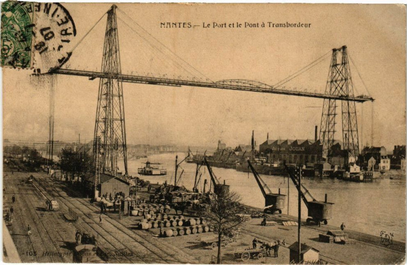 Carte postale ancienne Nantes - Le Port et le Pont a Transbordeur à Nantes