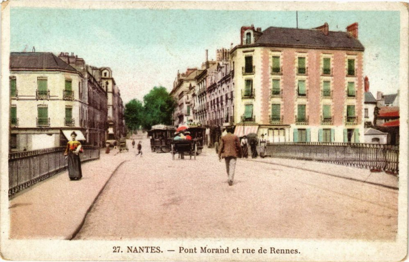 Carte postale ancienne Nantes - Pont Morand et rue de Rennes à Nantes