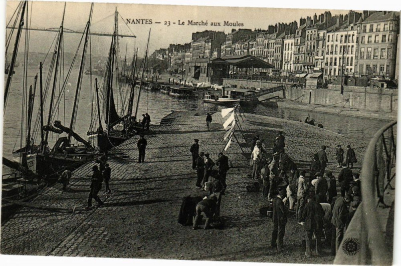 Carte postale ancienne Nantes - Le Marché aux Moules à Nantes