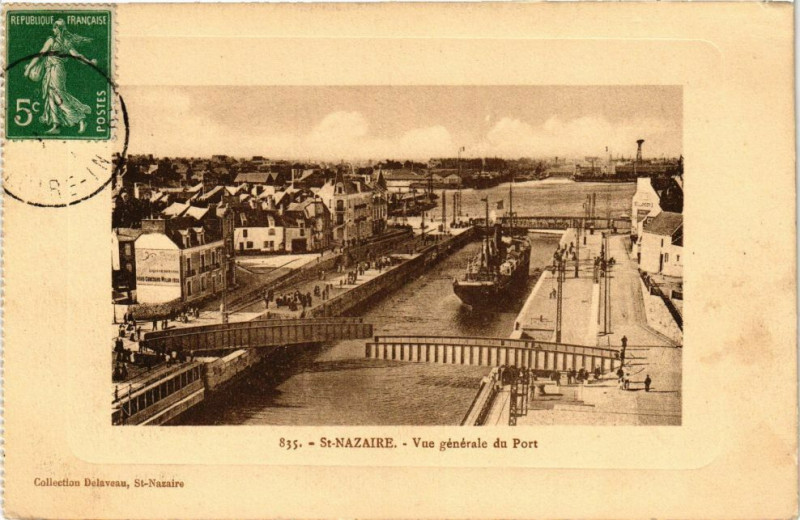 Carte postale ancienne Saint-Nazaire - Vue générale du Port à Saint-Nazaire