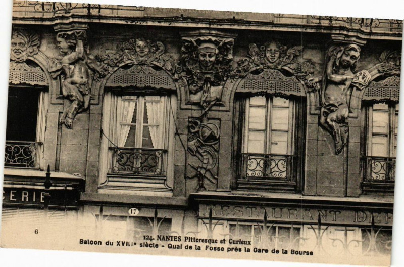 Carte postale ancienne Nantes - Balcon du Xvii siecle - Quai de laFosse Pres la Gare à Nantes