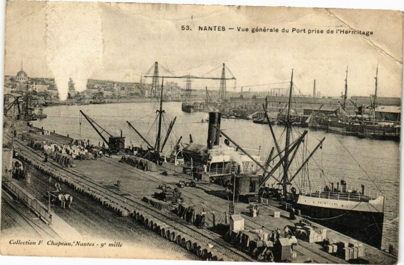 Carte postale ancienne Nantes - Vue générale du Port prise de l'Hermitage à Nantes