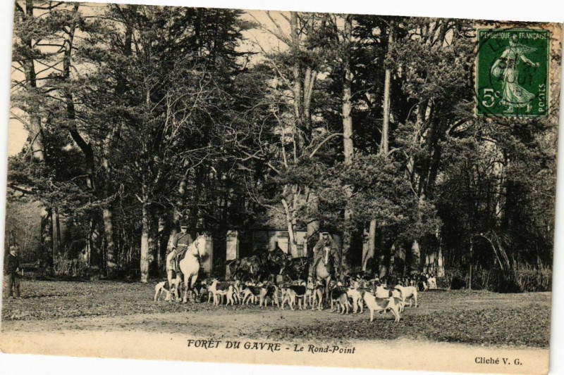 Carte postale ancienne Foret Du Gavre-Le Rond-Point