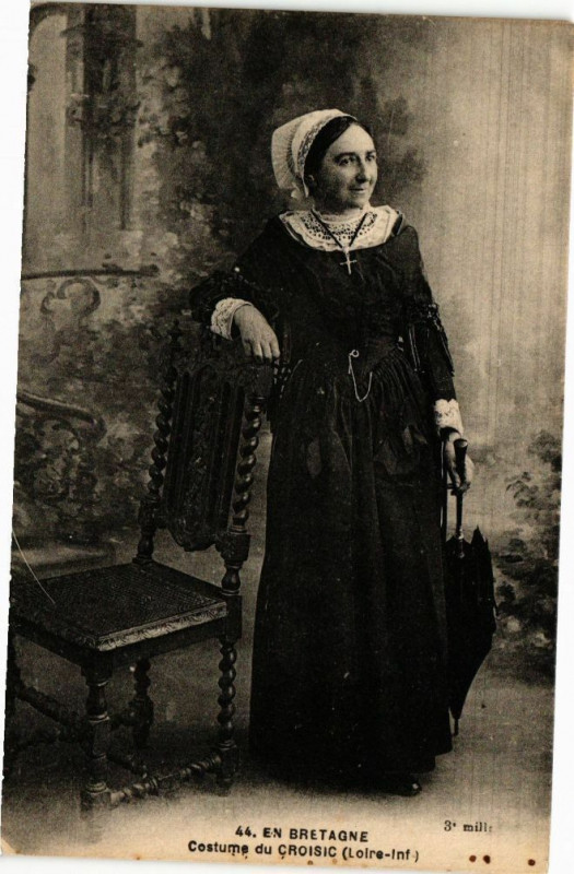 Carte postale ancienne En Bretagne Costume du Croisic