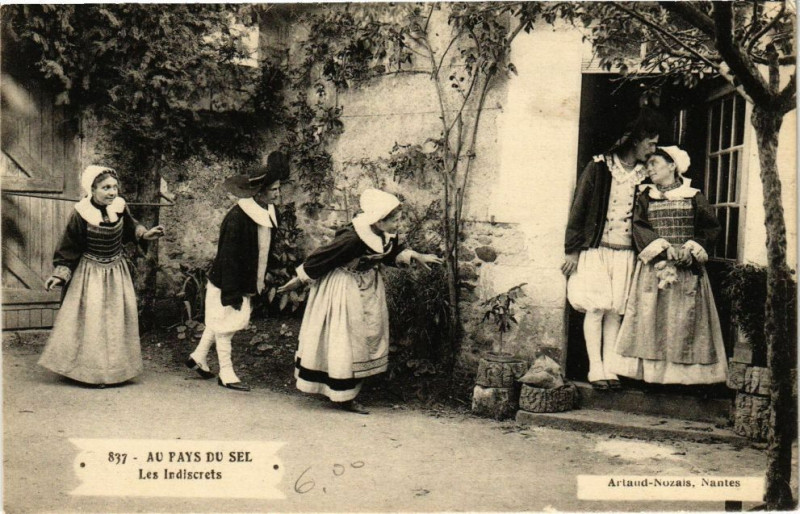 Carte postale ancienne Au Pays Du Sel-Les Indiscrets