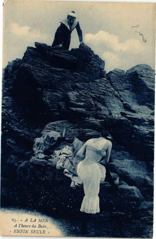 Carte postale ancienne A La Mer A I'heure du Bain