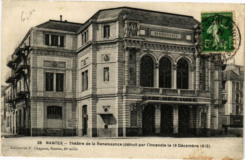 Carte postale ancienne Nantes - Theatre de la Renaissance (detruit par l'incendle le 19 à Nantes