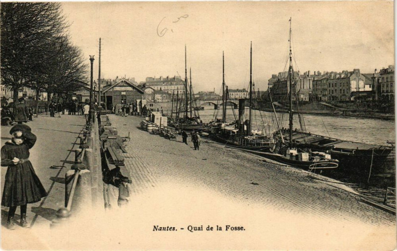 Carte postale ancienne Nantes - Quai de la Fosse à Nantes
