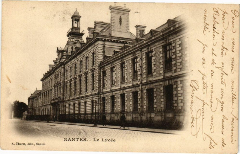 Carte postale ancienne Nantes - Le Lycée à Nantes