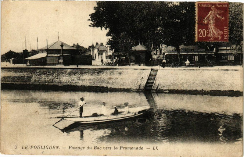 Carte postale ancienne Le Pouliguen - Passage du bac vers la Promenade au Pouliguen