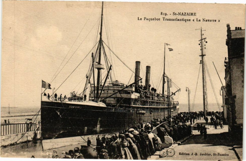 Carte postale ancienne Saint-Nazaire - Le Paquebot Transatlantique La Navarre à Saint-Nazaire