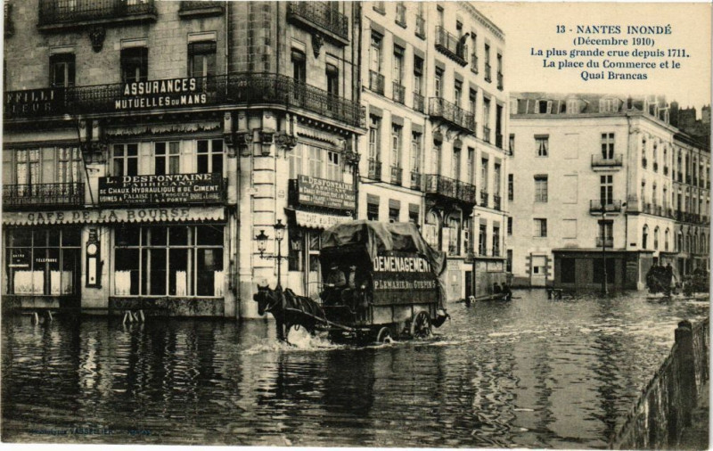 Carte postale ancienne Nantes inonde (Decembre 1910) - La plus grande crue depuis 1711 à Nantes