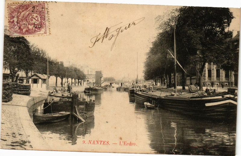 Carte postale ancienne Nantes - L'Erdre à Nantes