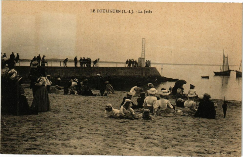 Carte postale ancienne Le Pouliguen - La jetée au Pouliguen