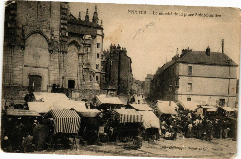 Carte postale ancienne Nantes - Le Marché de la place Saint-Similien à Nantes