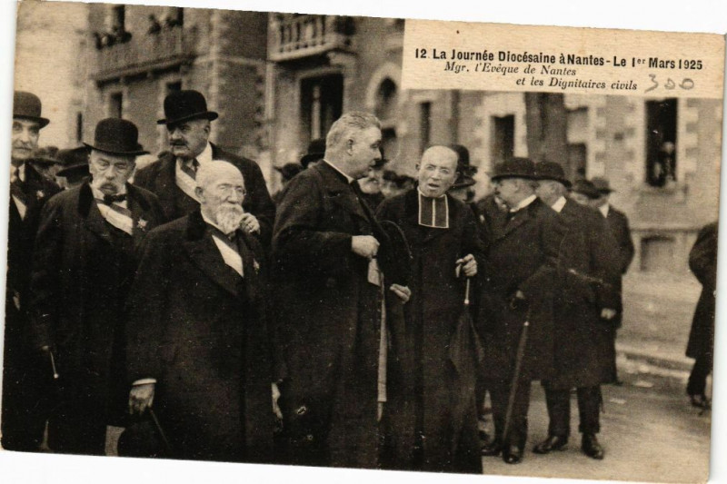 Carte postale ancienne La Journée Diocesaine a Nantes Le 1er Mars 1925 Mgr L'Eveque... à Nantes