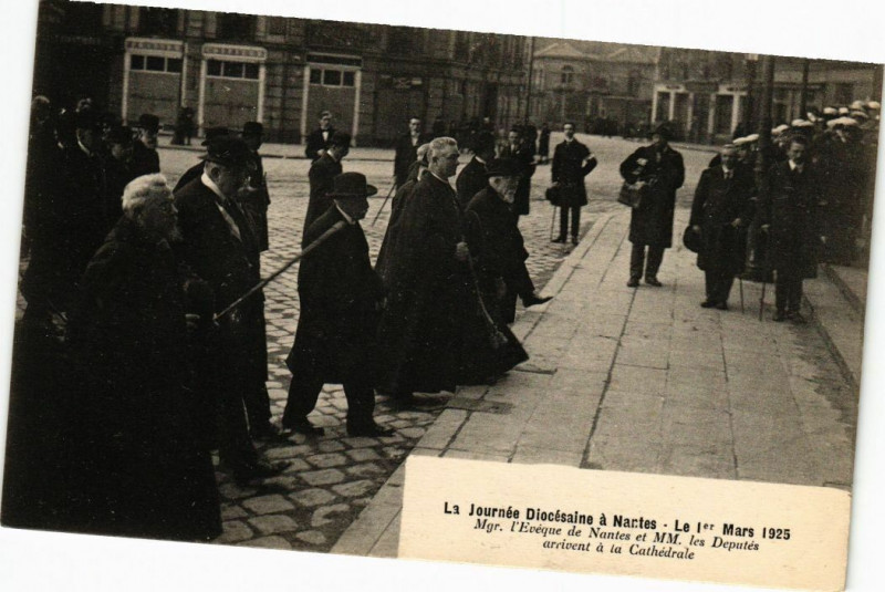 Carte postale ancienne La Journée Diocesaine a Nantes La 1 er Mars 1925 Mgr.l'Eveque.. à Nantes