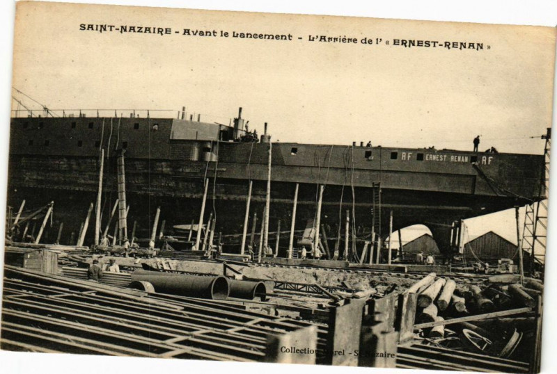 Carte postale ancienne Saint-Nazaire-Avant le Lanéement - L'Arriere de l' Ernest-Renan à Saint-Nazaire
