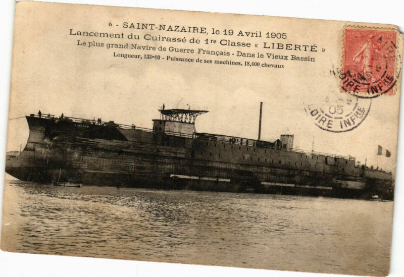 Carte postale ancienne Saint-Nazaire le 18 Avril 1905 Lancement du Cuirassede 1re Classe à Saint-Nazaire