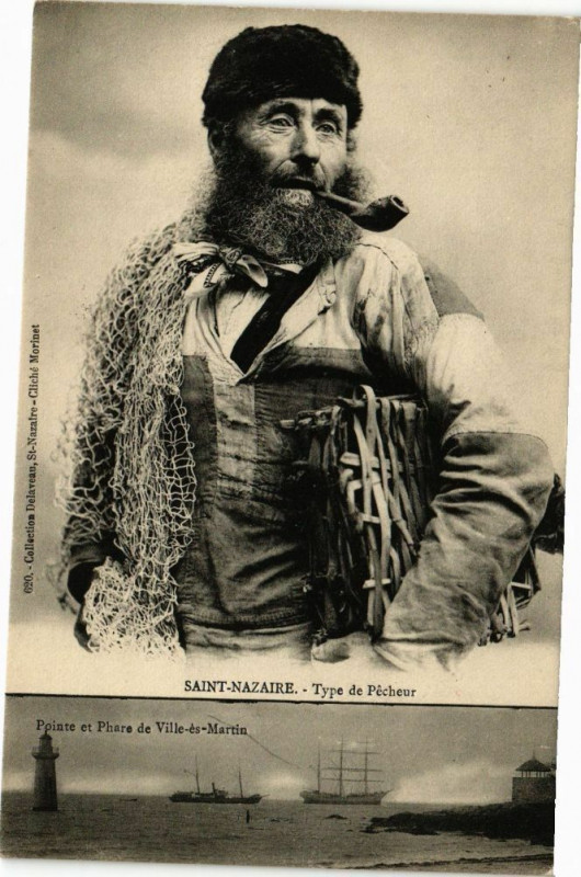 Carte postale ancienne Saint-Nazaire - Type de Pecheur - Pointe et Phare de Ville-es-Martin à Saint-Nazaire