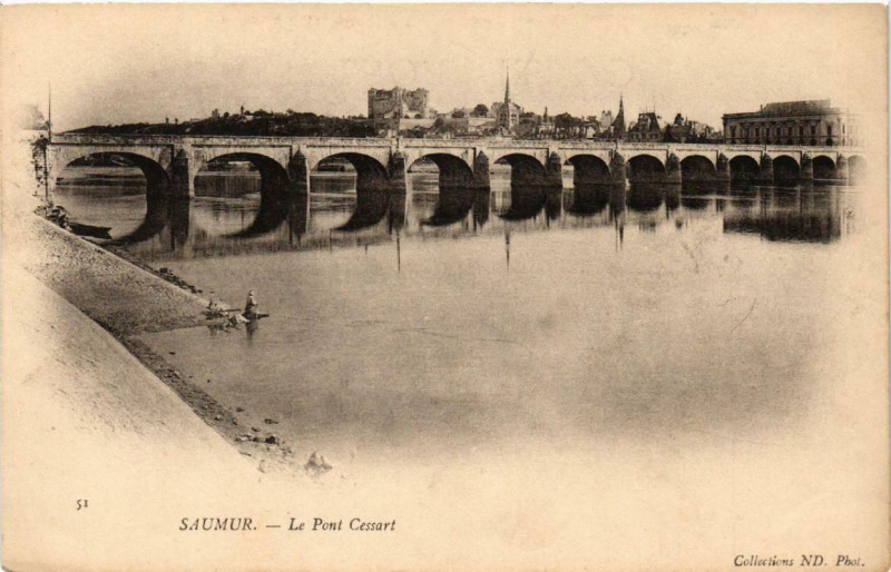 Carte postale ancienne Saumur Le Pont Cessart à Saumur