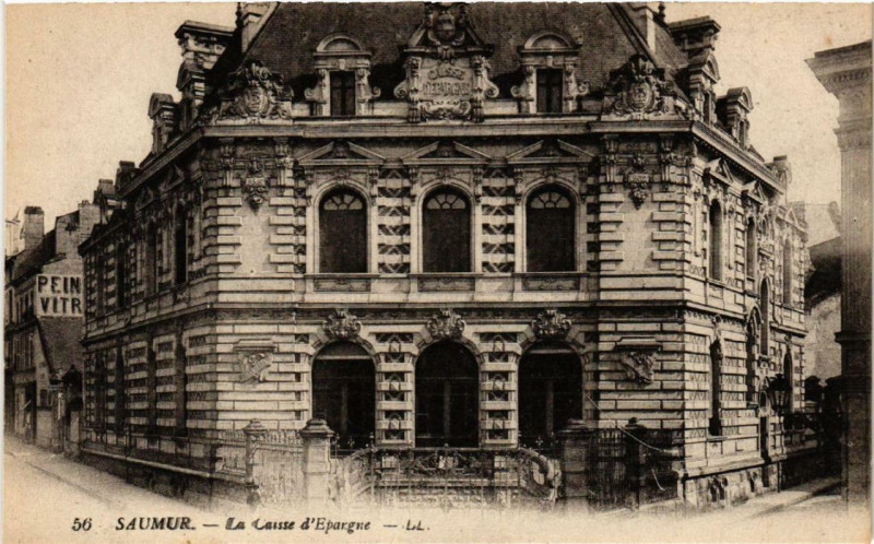 Carte postale ancienne Saumur La Caisse d'Epargne à Saumur