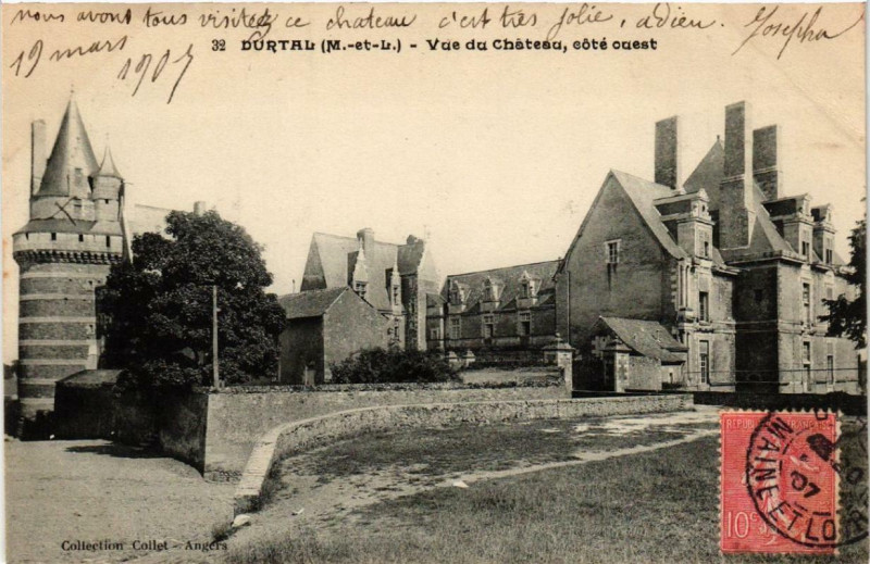 Carte postale ancienne Durtal Vue du Chateau coté ouest à Durtal