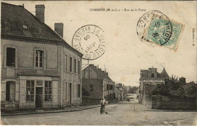 Carte postale ancienne Combree - Rue de la Poste