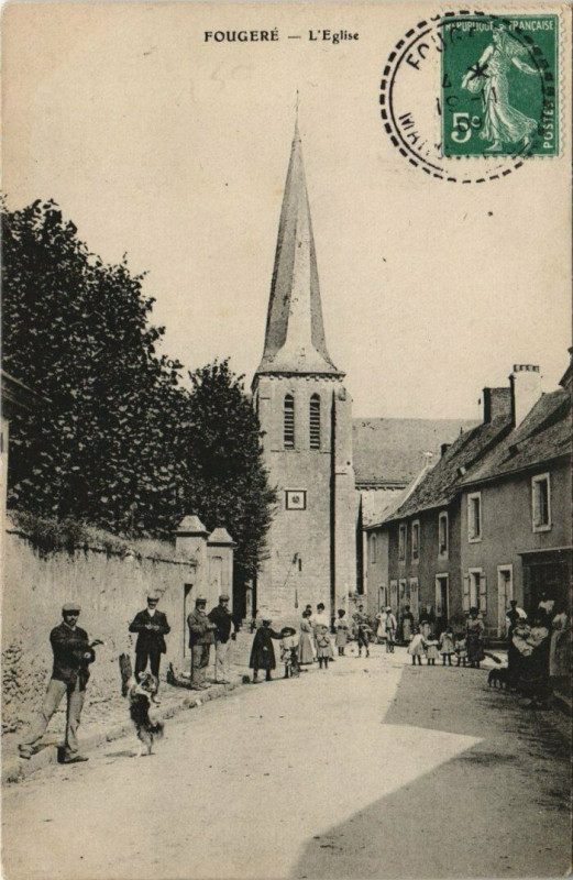 Carte postale ancienne Fougere - L'Eglise