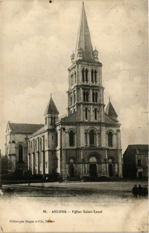 Carte postale ancienne Maine-et-Loire Angers Eglise Saint-Laud à Angers