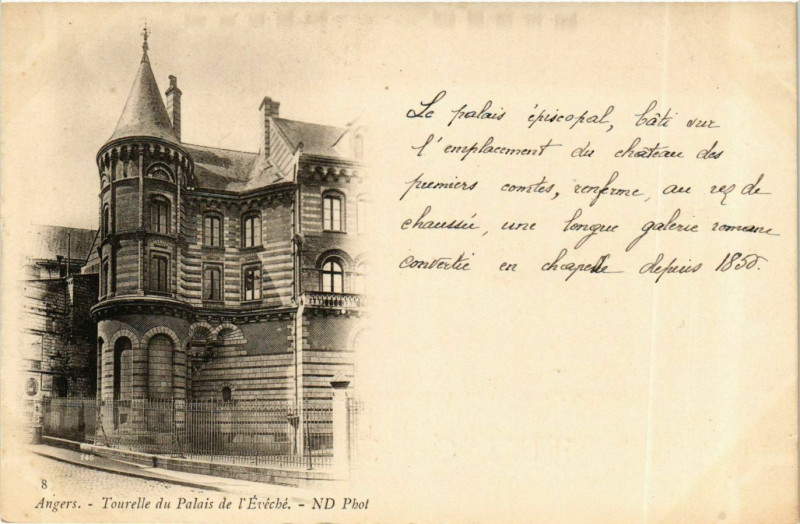 Carte postale ancienne Angers Tourelle du Palais de l'Evéché à Angers