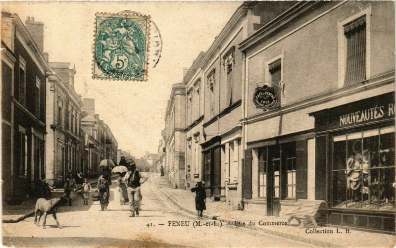 Carte postale ancienne Feneu Rue du Commerce à Feneu