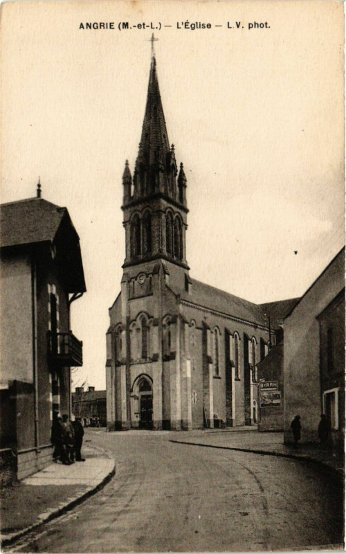 Carte postale ancienne Angers - L'Eglise à Angers